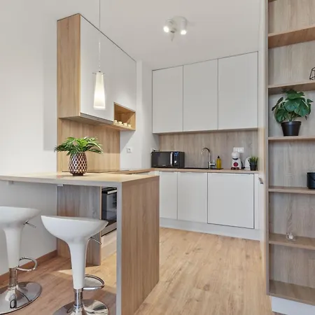 Lam Safari - Balcony - Ac - Free Parking *