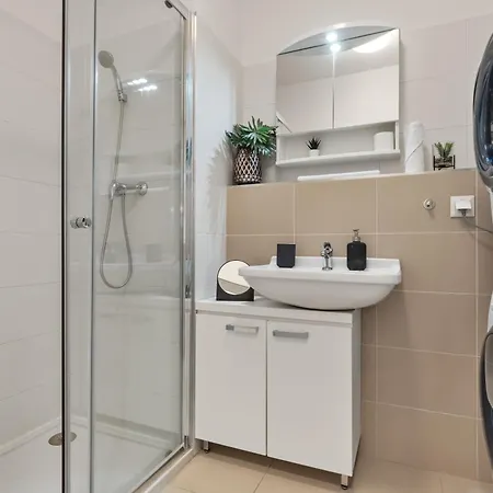 Lam Safari - Balcony - Ac - Free Parking * Bratislava