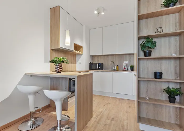 Lam Safari - Balcony - Ac - Free Parking *